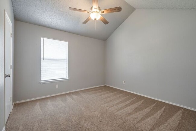 Building Photo - Kick it in Keller in this 2 story Townhome!