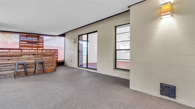 Building Photo - 6725 Islander Ln