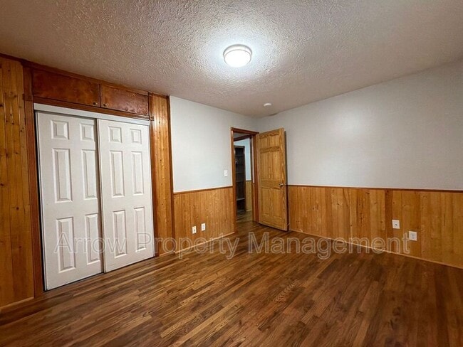 Building Photo - 2122 N 32nd St
