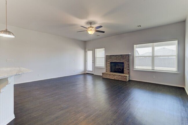 Building Photo - Pool + Park Community! 3/2/2 Plus Office!