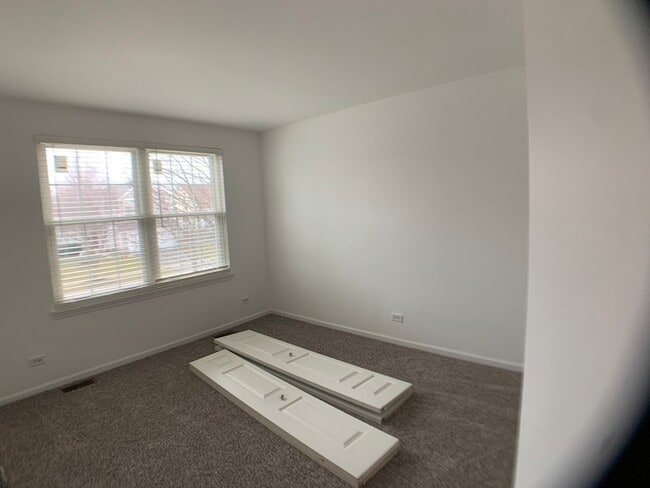 Building Photo - 3270 Haverhill Dr