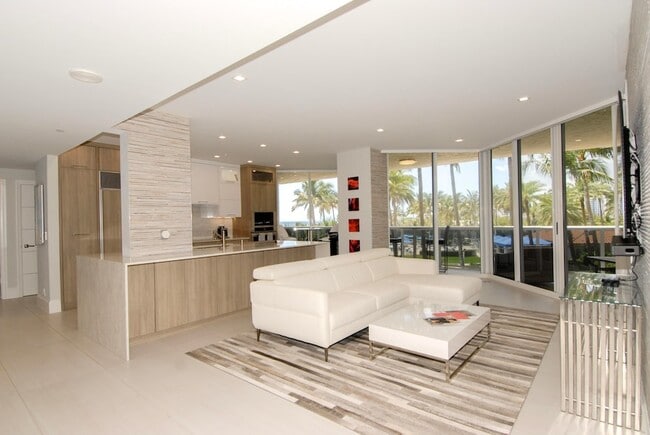 Building Photo - 3200 N Ocean Blvd