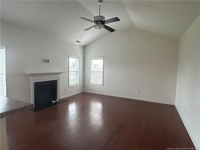 Building Photo - 5336 Nessee St