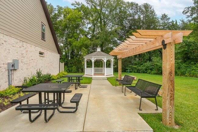 Building Photo - 3337 Alta Ln