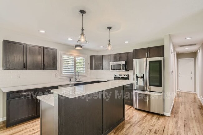 Building Photo - 5007 S Mabre Ct
