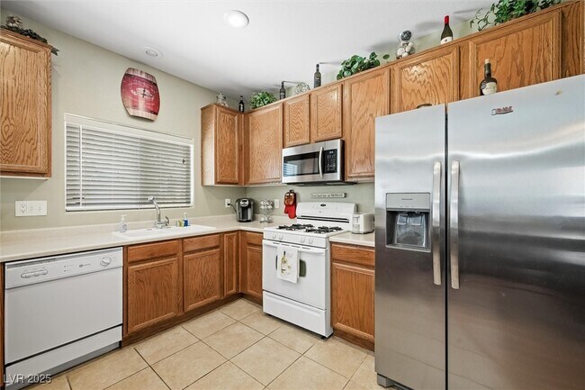 Building Photo - 10389 Calypso Cave St