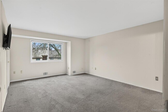 Building Photo - 8 Knightsbridge