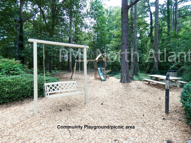 Building Photo - Now Available – Stunning 2-Bedroom Townhom...
