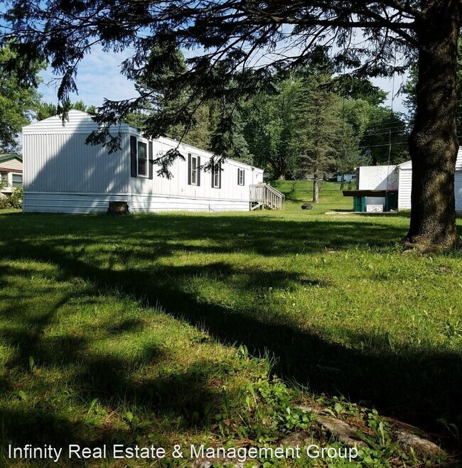 Building Photo - 3 br, 1 bath House - 6811 10th St SE