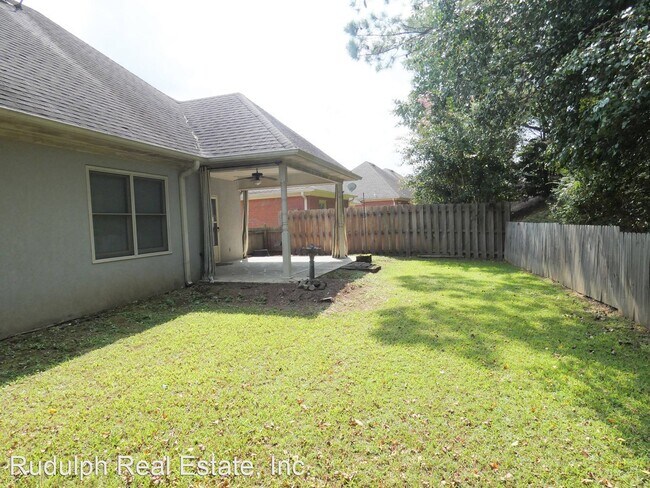 Building Photo - 2 br, 2 bath House - 241 Crest Lake Drive