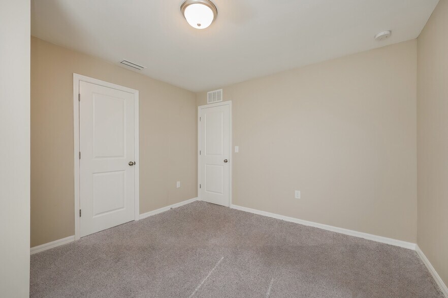 Building Photo - 9160 Aegean Cir