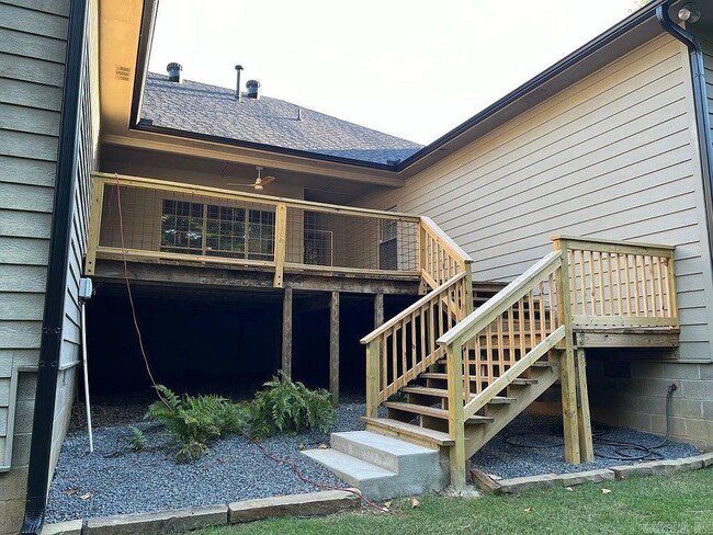 Building Photo - 14302 Westbury Dr