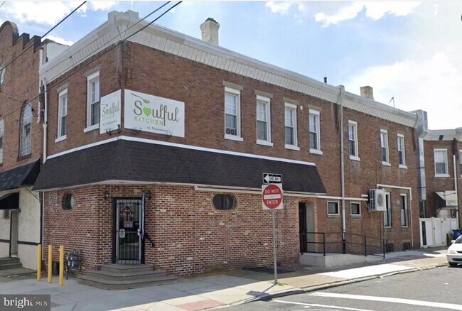 Building Photo - 2372 Orthodox St