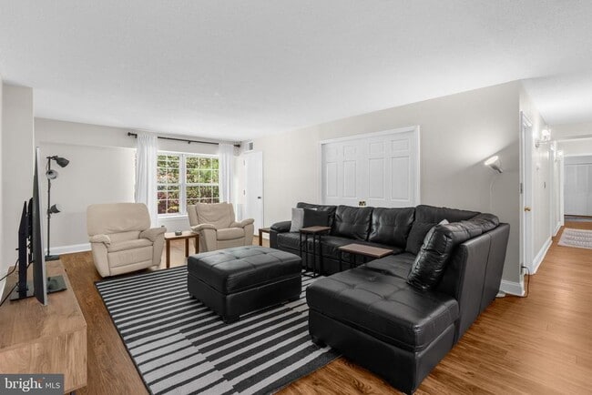 Building Photo - 7721 Tremayne Pl
