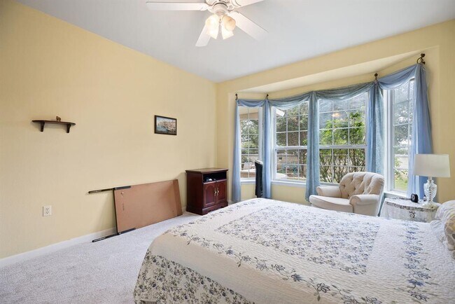 Building Photo - 103 Lake Sommerville Trail