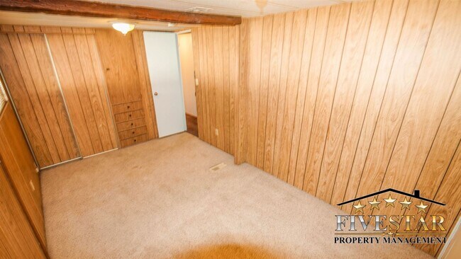 Building Photo - 3 br, 2 bath House - 6220 TIGERFLOWER DR.