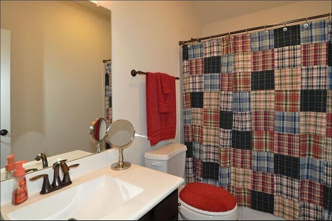 Building Photo - 14534 Castle Cove Ln