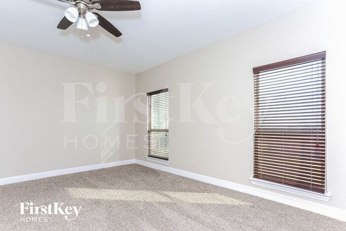 Building Photo - 209 Griffin Ave