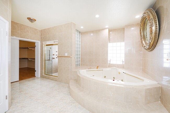 Building Photo - 314 Bordeaux Dr