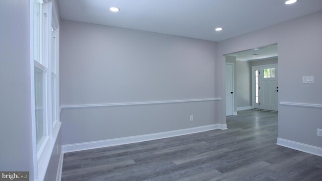 Building Photo - 2608 Holly Dr