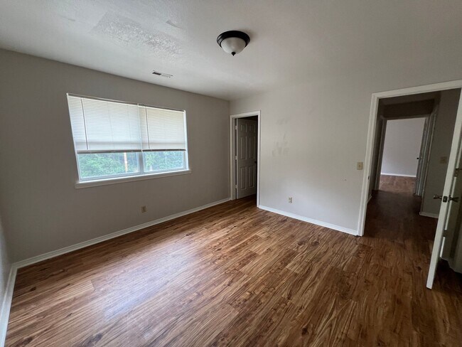 Building Photo - 428 Kays Ln