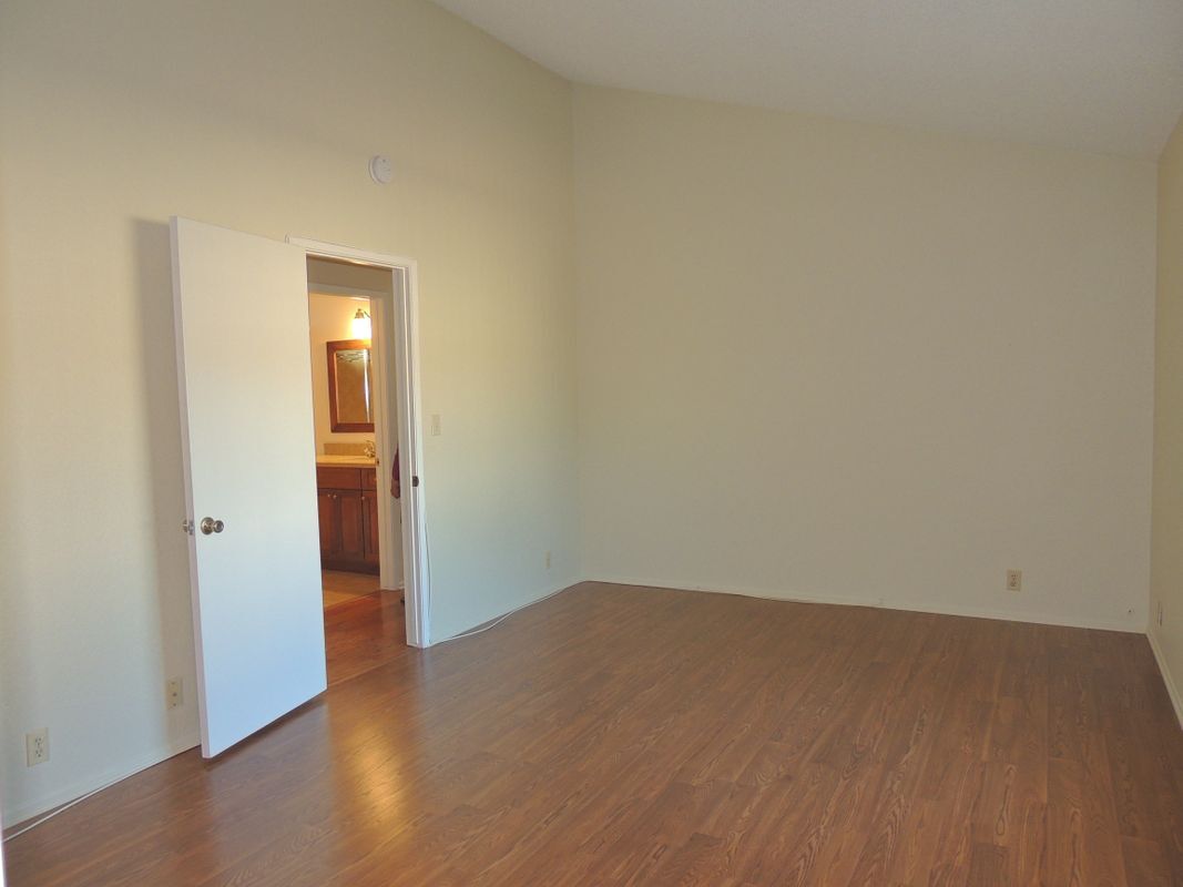 Building Photo - 430 Ohio Ave