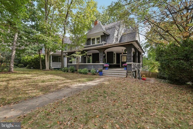 Primary Photo - 101 Woodlawn Rd