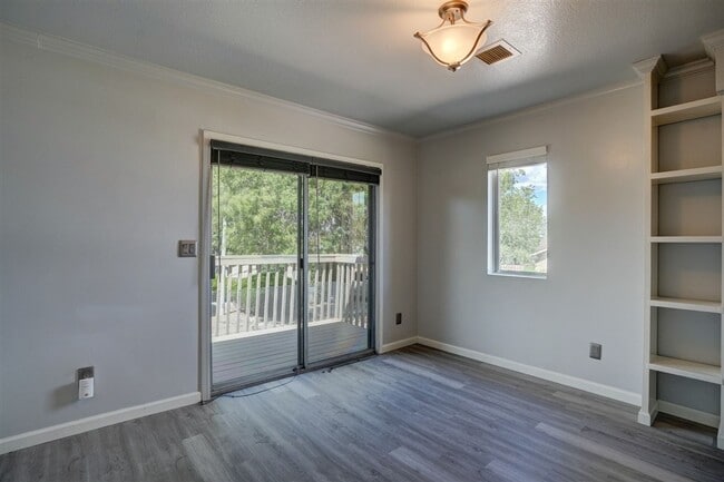 Building Photo - 2 bedroom, 2 bathroom condo for rent in Mo...