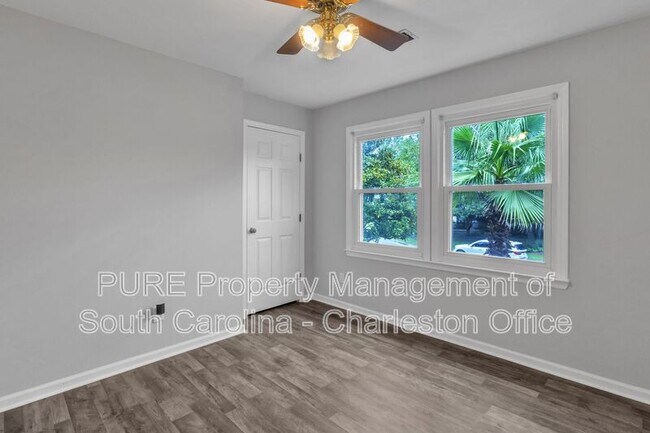 Building Photo - 174 Winding Rock Rd