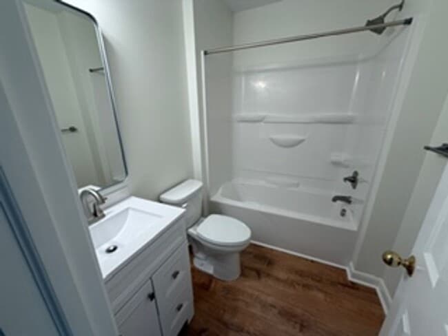 Building Photo - 3 bedroom long term Rental in Manteo