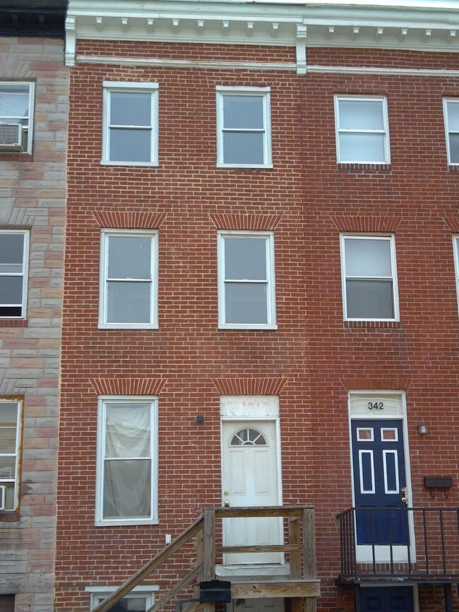 Primary Photo - 344 S Calhoun St