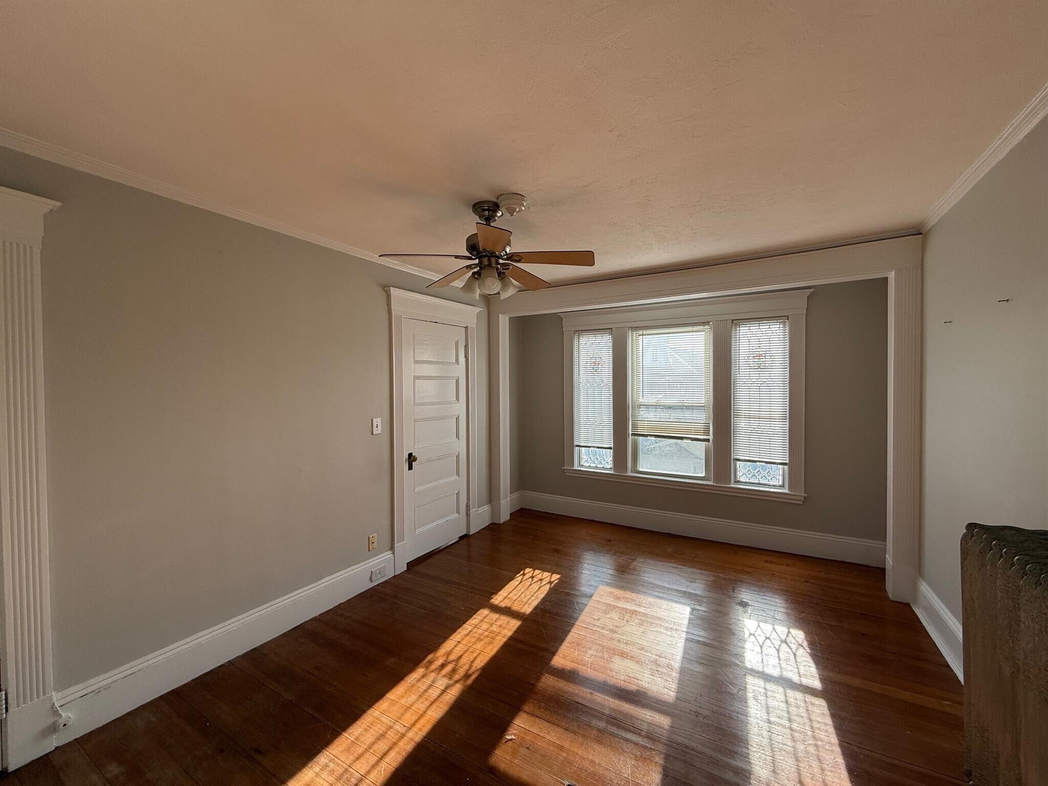 Building Photo - 9 Stevens St