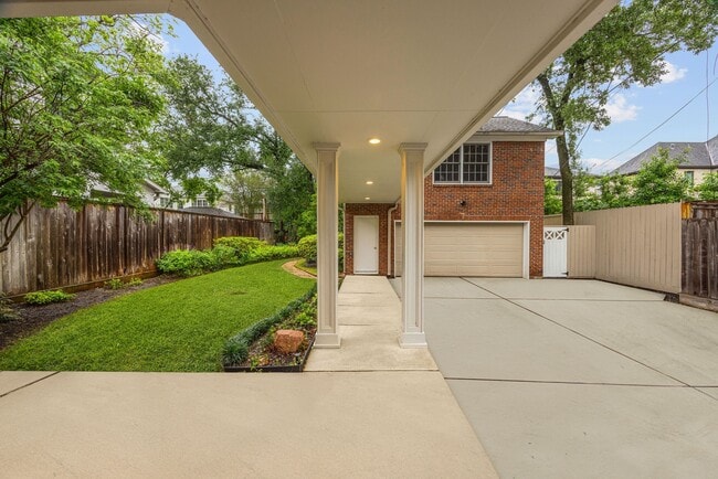 Building Photo - 3216 Rice Boulevard