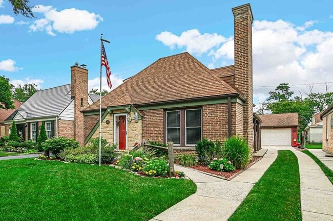 Building Photo - 1923 N 74th Ave
