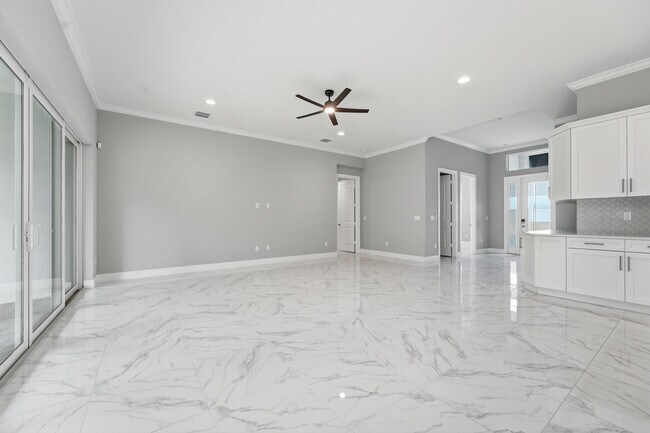 Building Photo - 6391 High Pointe Cir