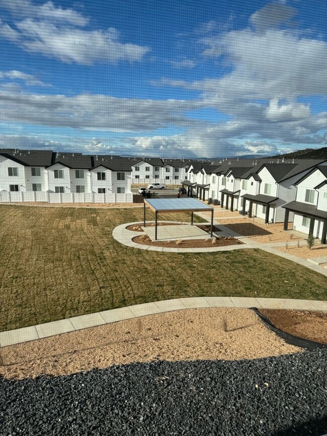 Building Photo - 2958 W Graham Lp