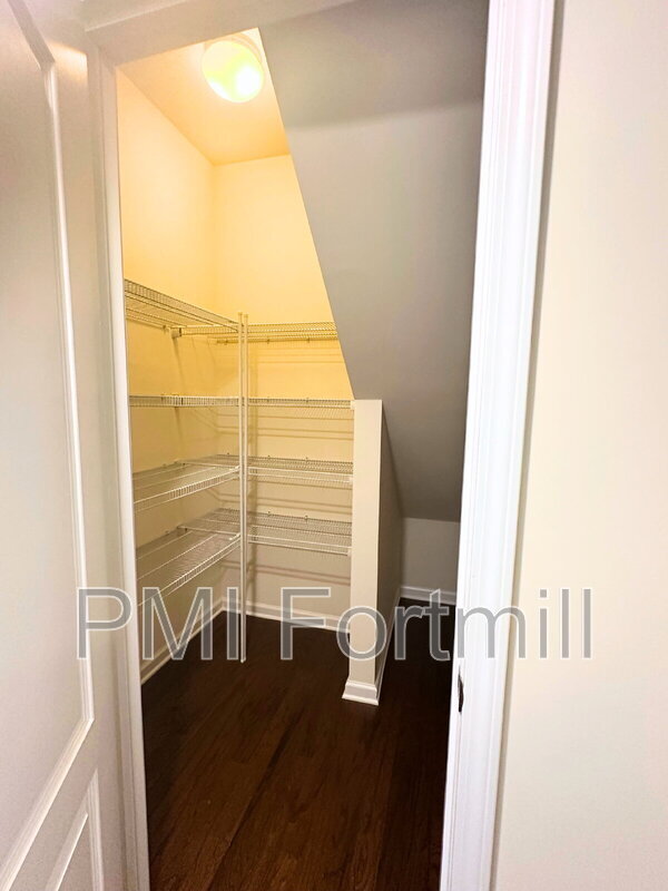 Building Photo - 961 Skywater Dr