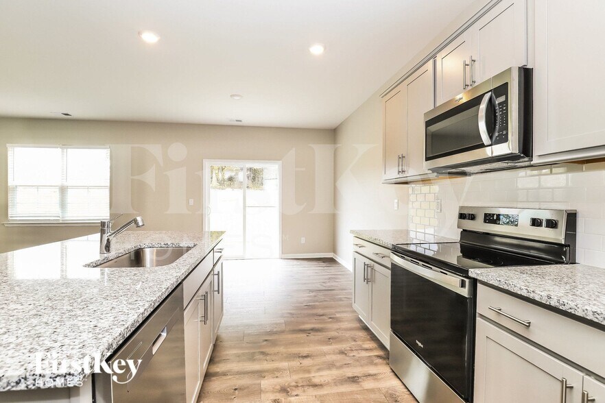 Building Photo - 154 Lisa Ln