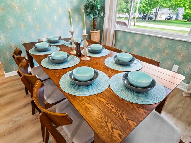 Building Photo - 8040 Strongsville Blvd