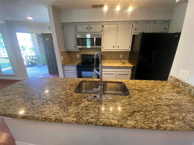 Building Photo - 10616 Mellow Meadow Dr