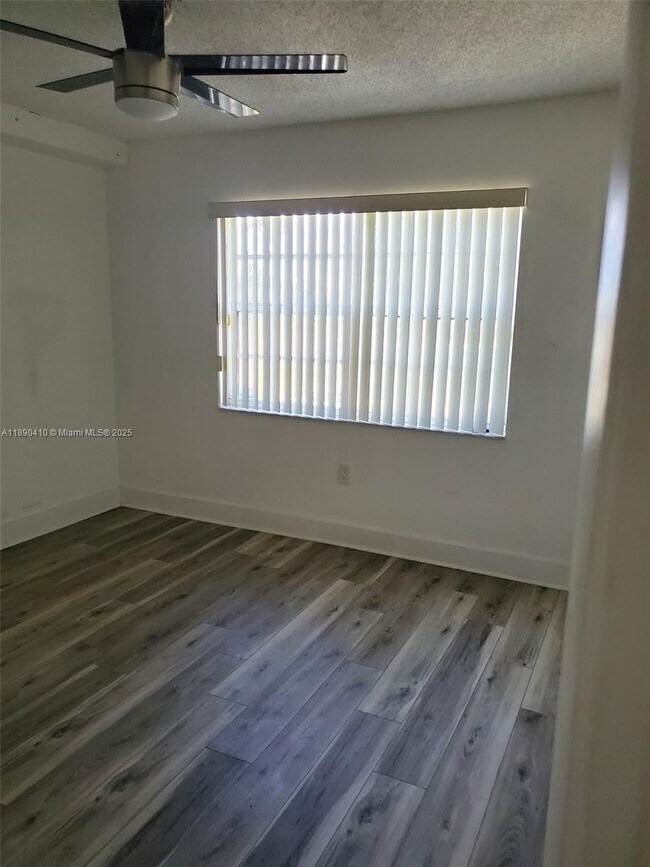 Building Photo - 14260 SW 57th Ln