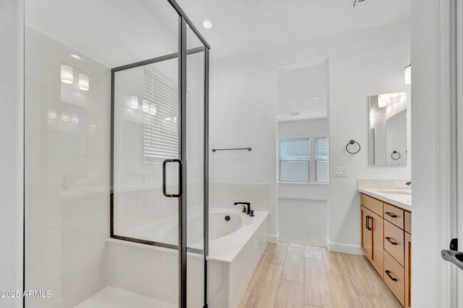 Building Photo - 19321 W Luke Ave