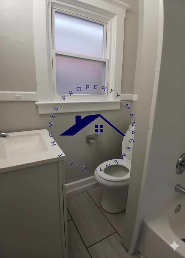 Building Photo - 7635 Woodrow Wilson St