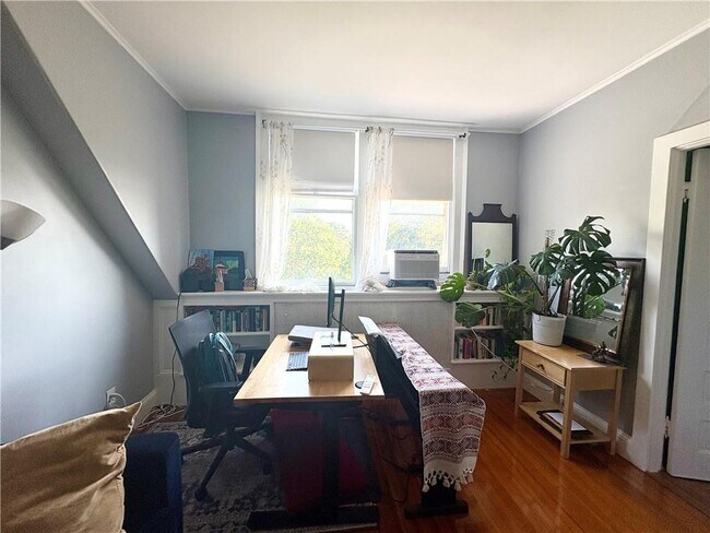 Building Photo - 438 Wolcott Ave