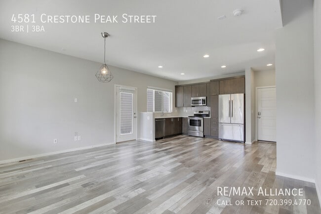 Building Photo - 4581 Crestone Peak St
