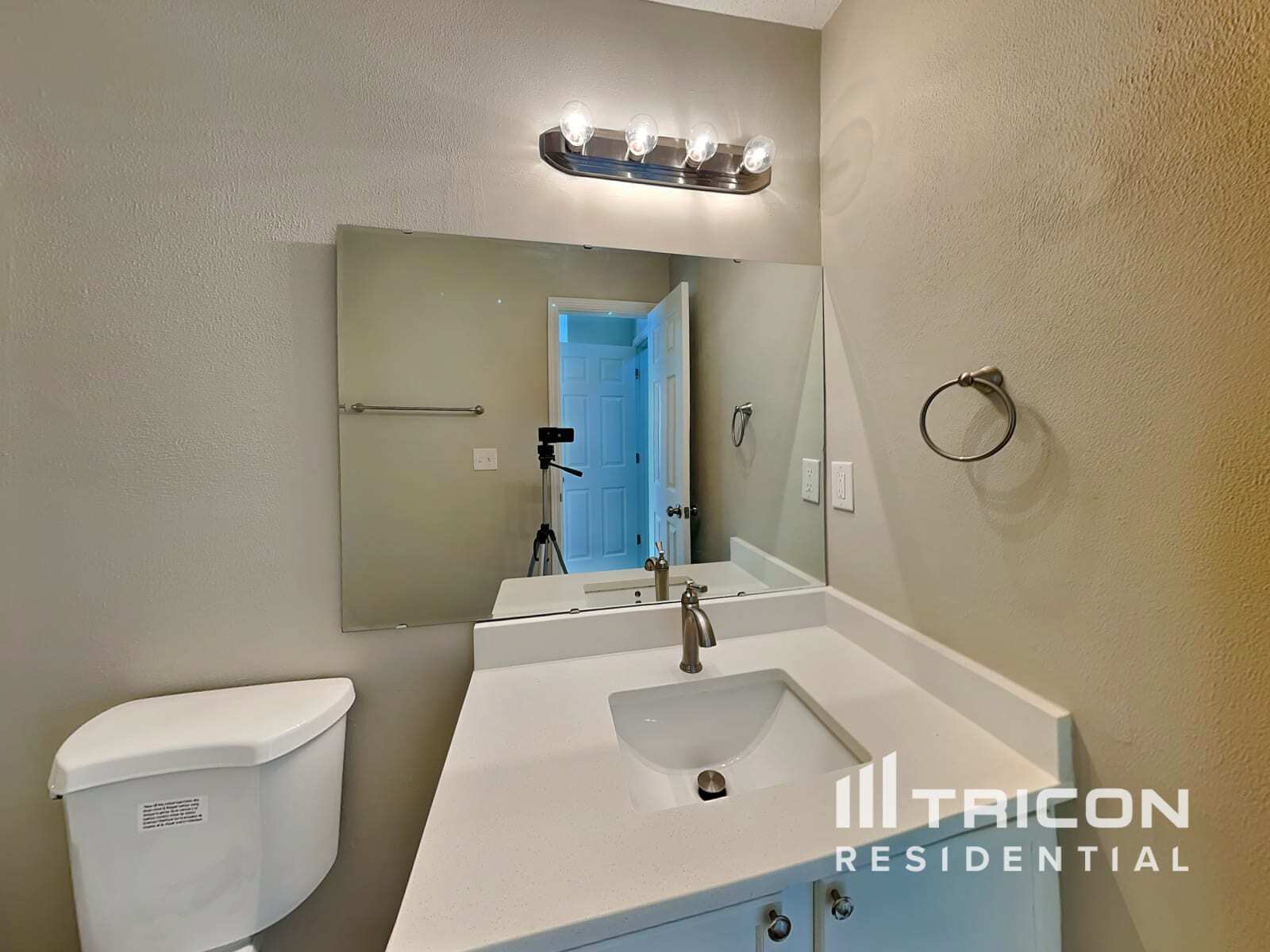 Building Photo - 2608 Misty Cove Pl NE