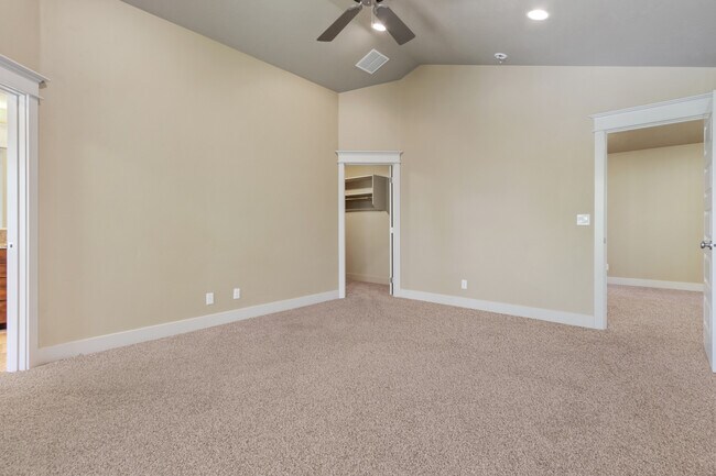 Building Photo - 4300 N Chapala Way