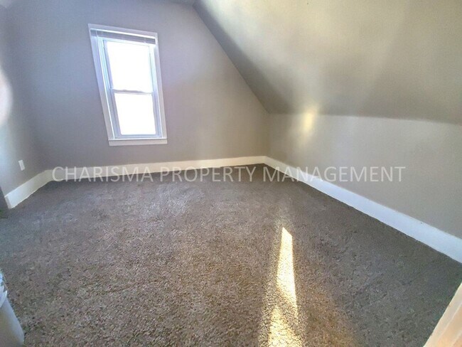 Building Photo - T and L Investments - 641 Praire Duplex