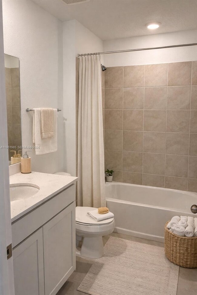 Building Photo - 4829 Dillon St