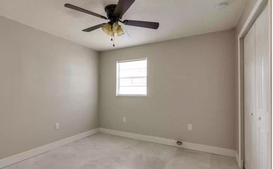 Building Photo - 710 Lunar Lake Cir